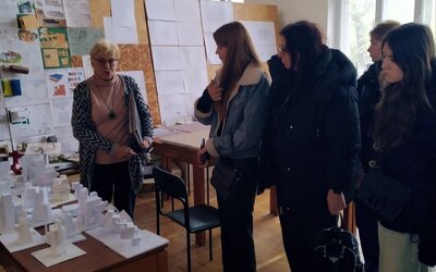 Зустріч викладачів кафедри дизайну та реконструкції архітектурного середовища з майбутніми слухачами підготовчих курсів з малюнку